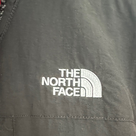 The North Face Men's Bold Red and Black Performance Jacket - Picture 3 of 6